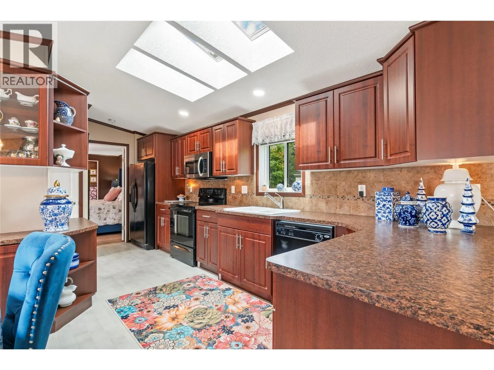 3350 10th Avenue NE Unit# 7