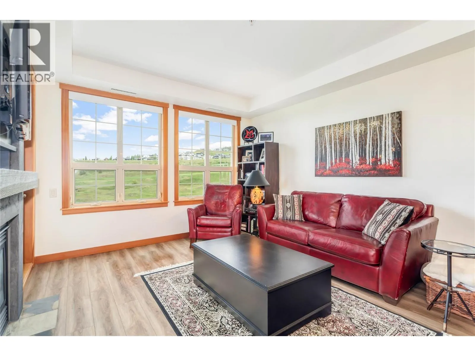 105 Village Centre Court Unit# 323