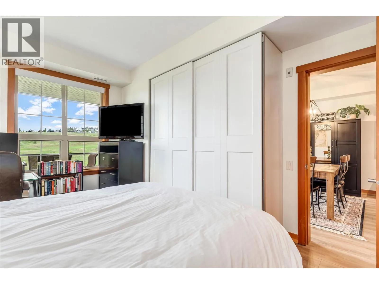 105 Village Centre Court Unit# 323
