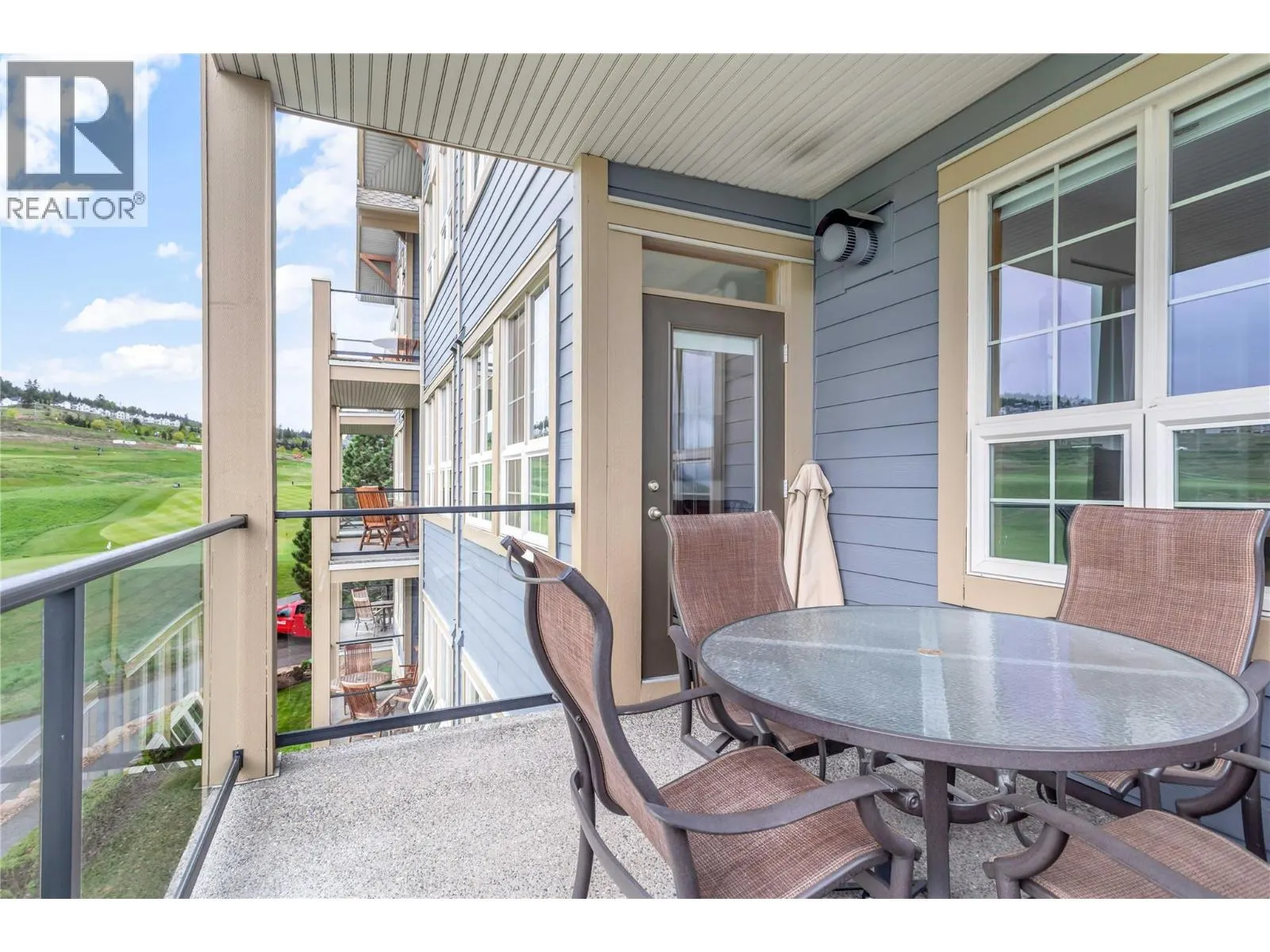 105 Village Centre Court Unit# 323