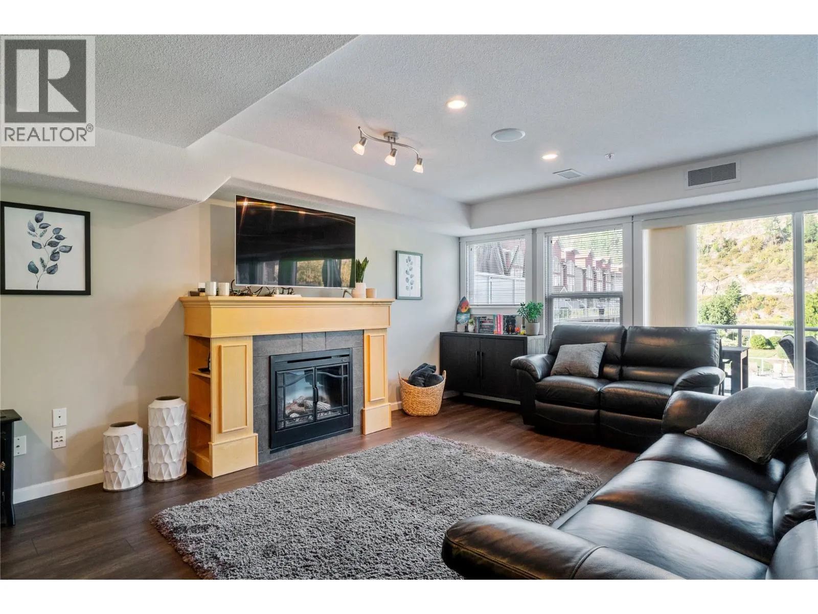 1130 Riverside Avenue Unit# 3