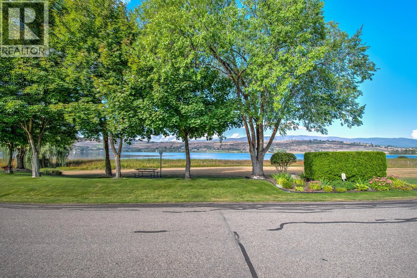 8000 Highland Road Unit# 13