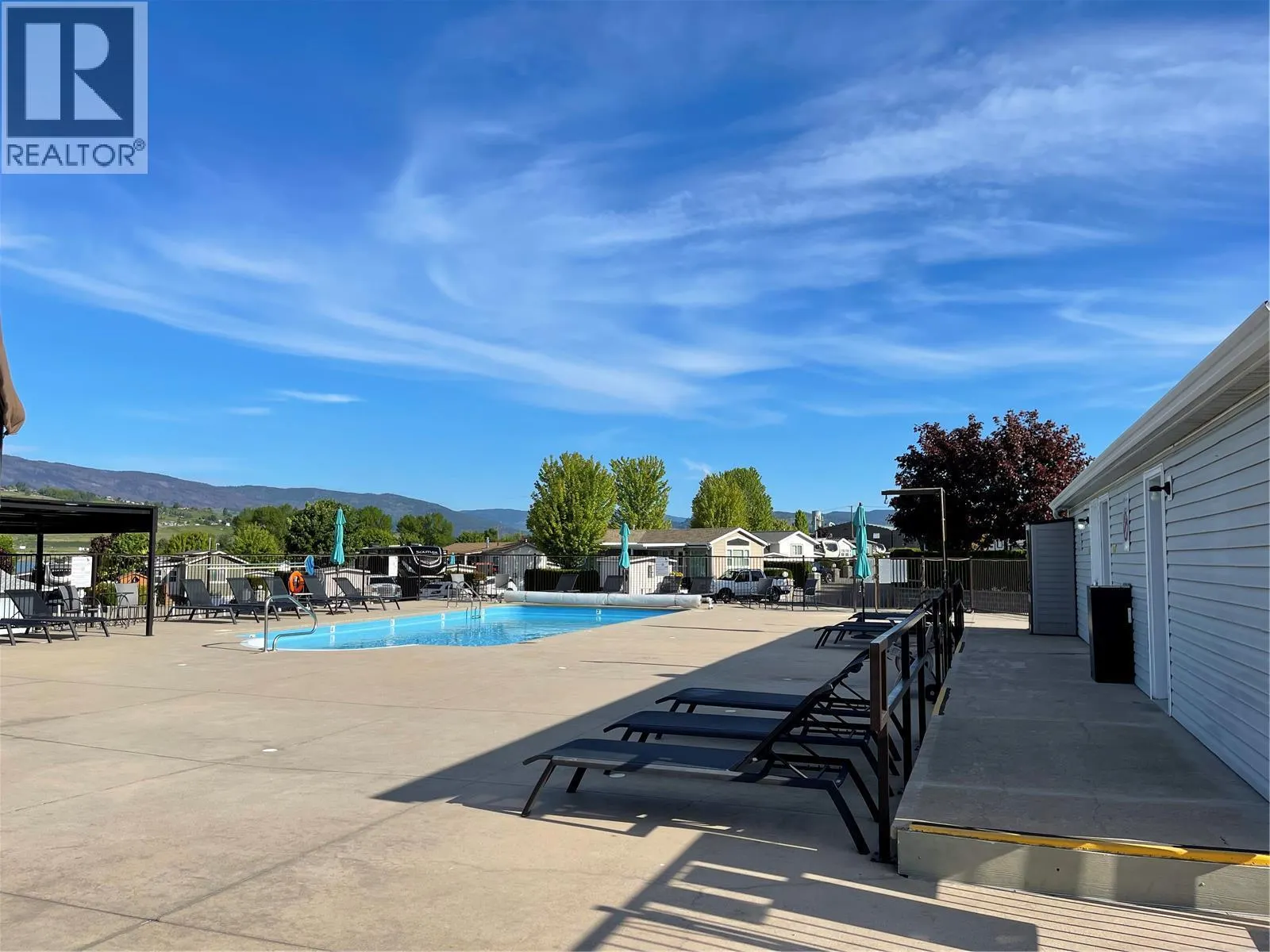 8000 Highland Road Unit# 13