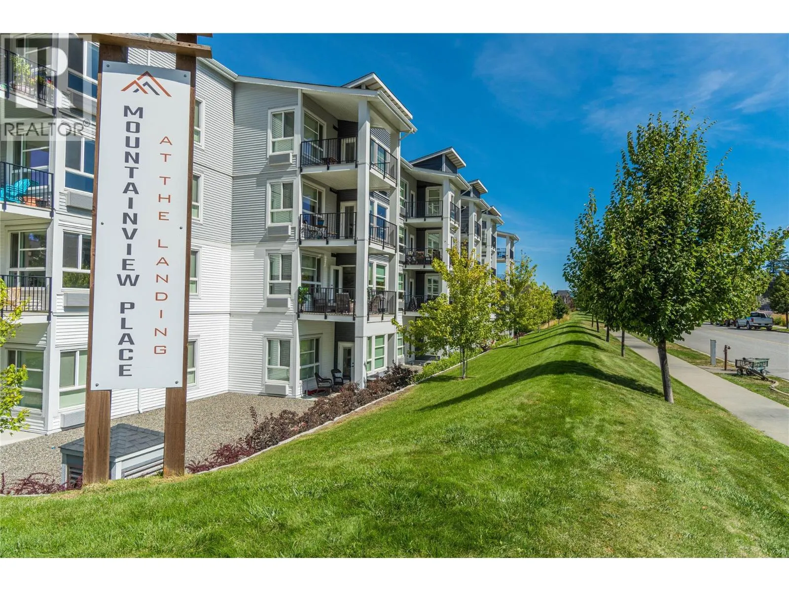 1880 HUGH ALLAN Drive Unit# 308