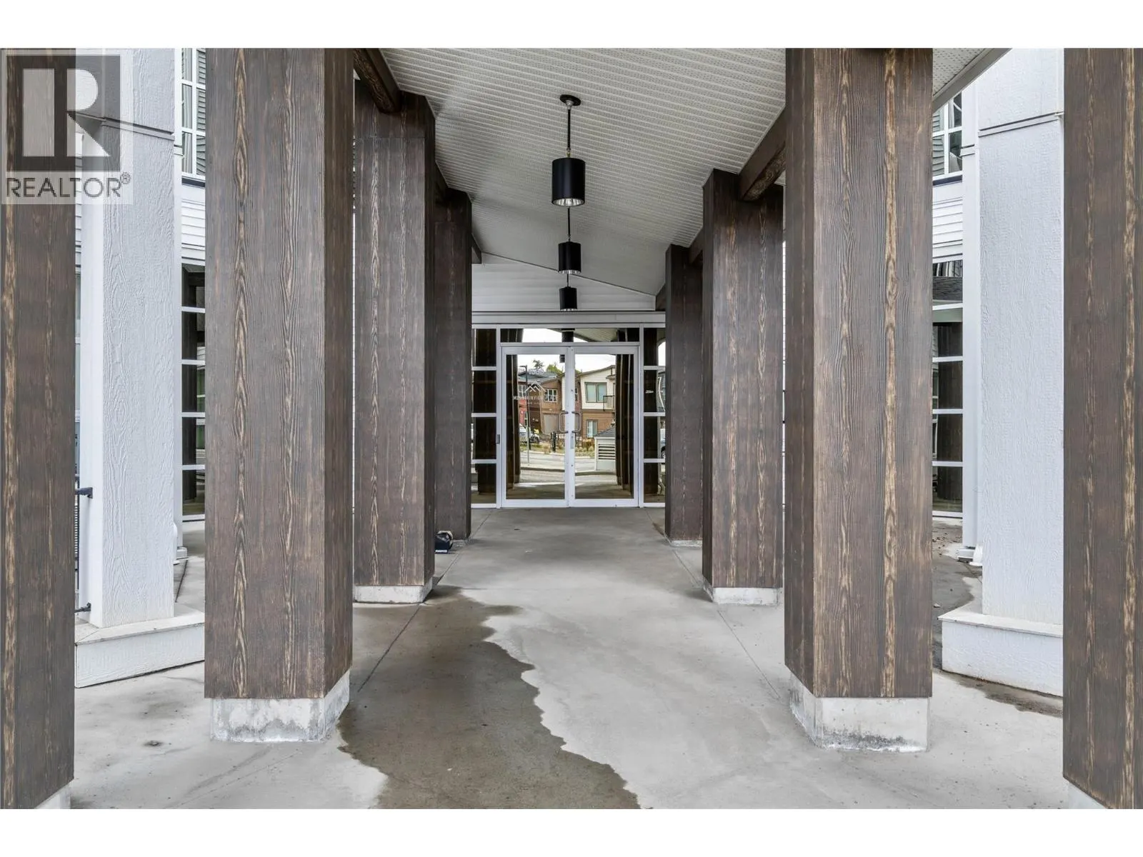 1880 HUGH ALLAN Drive Unit# 308