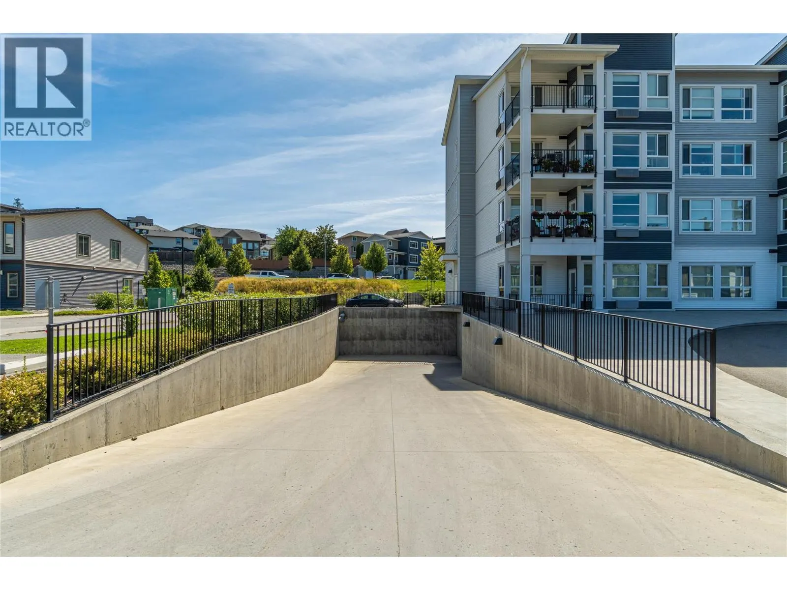 1880 HUGH ALLAN Drive Unit# 308