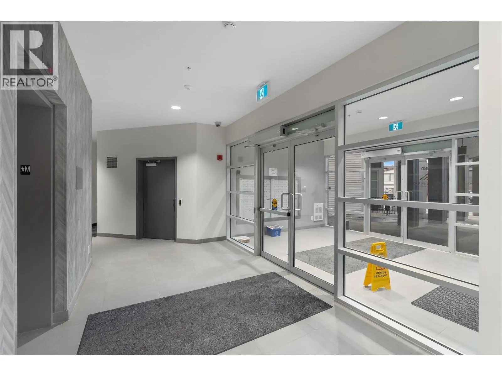 1880 HUGH ALLAN Drive Unit# 308