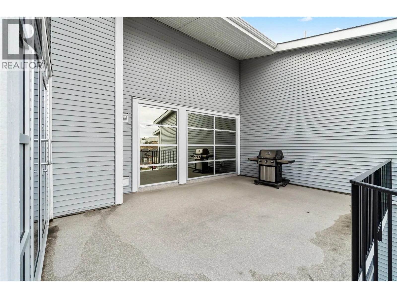 1880 HUGH ALLAN Drive Unit# 308