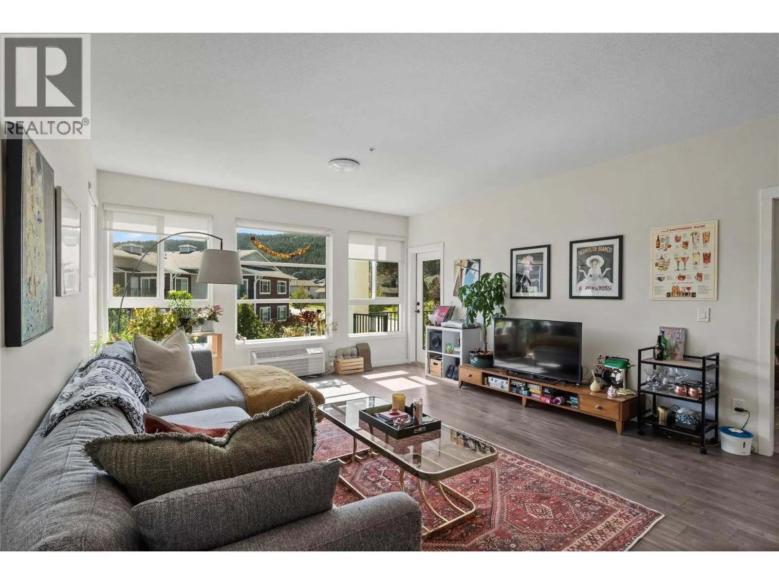 1880 HUGH ALLAN Drive Unit# 308