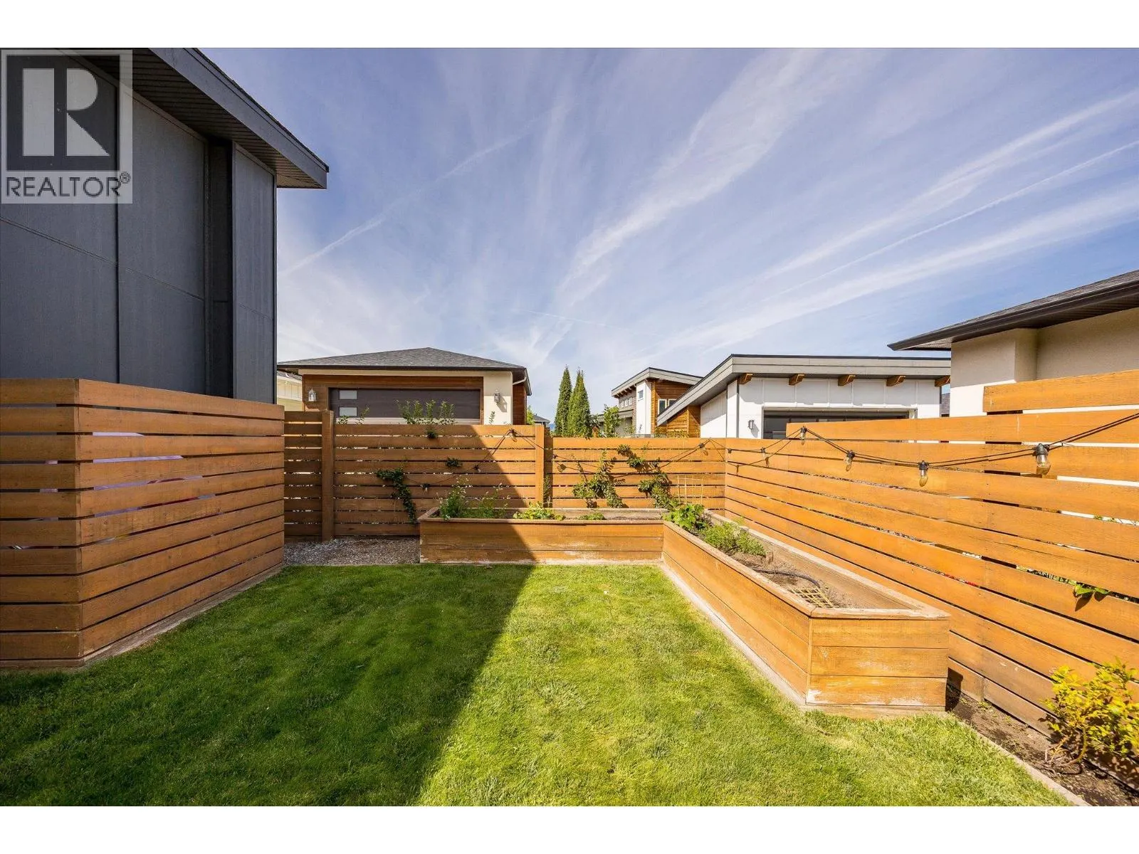 5077 Twinflower Crescent