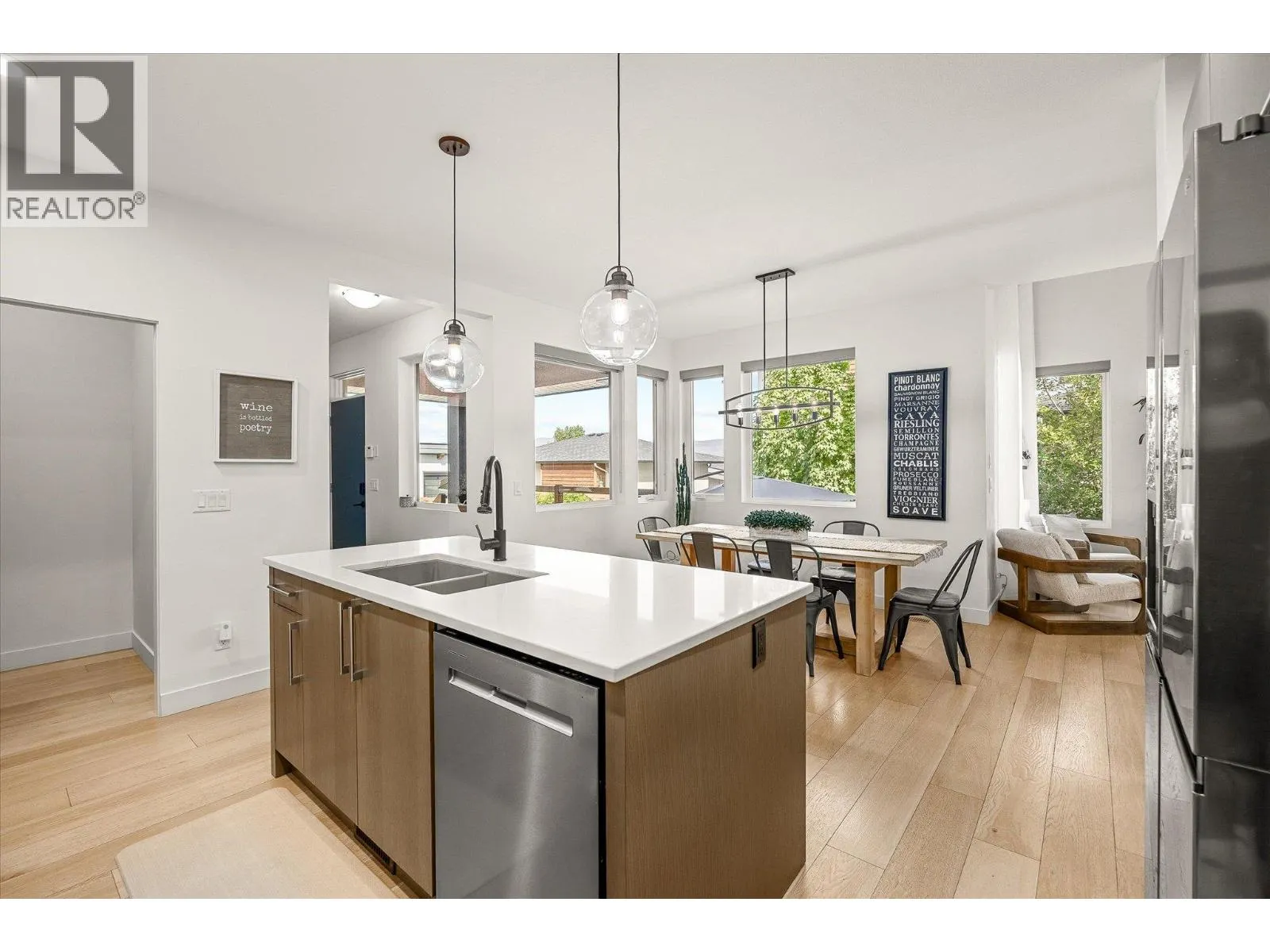 5077 Twinflower Crescent