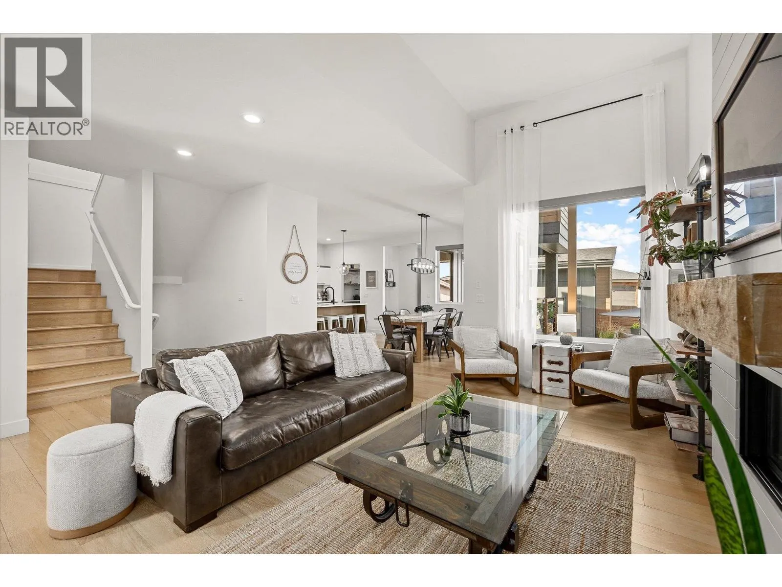 5077 Twinflower Crescent