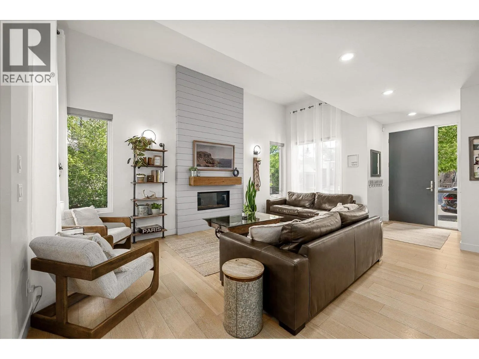 5077 Twinflower Crescent