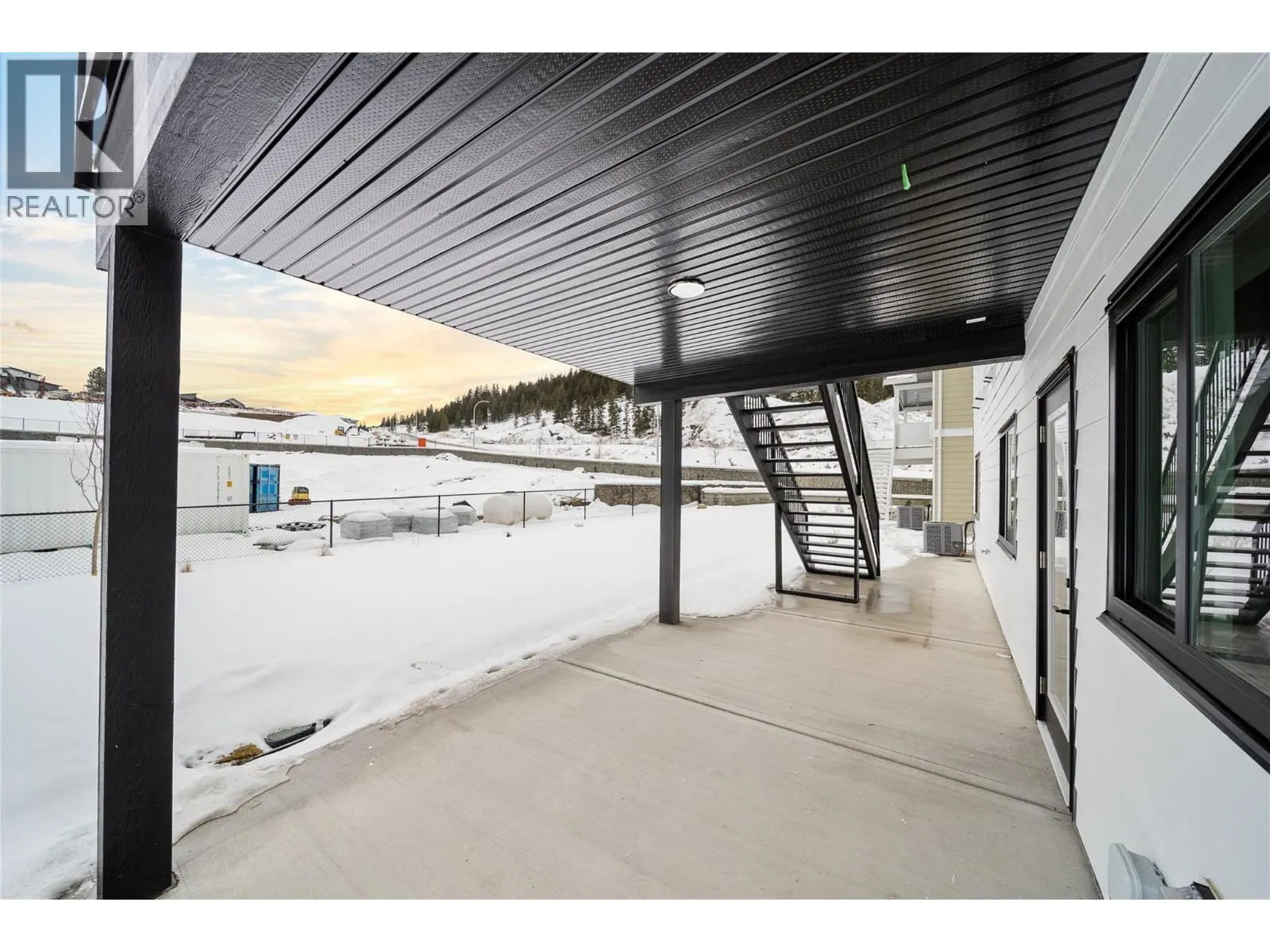 2077 Linfield Drive