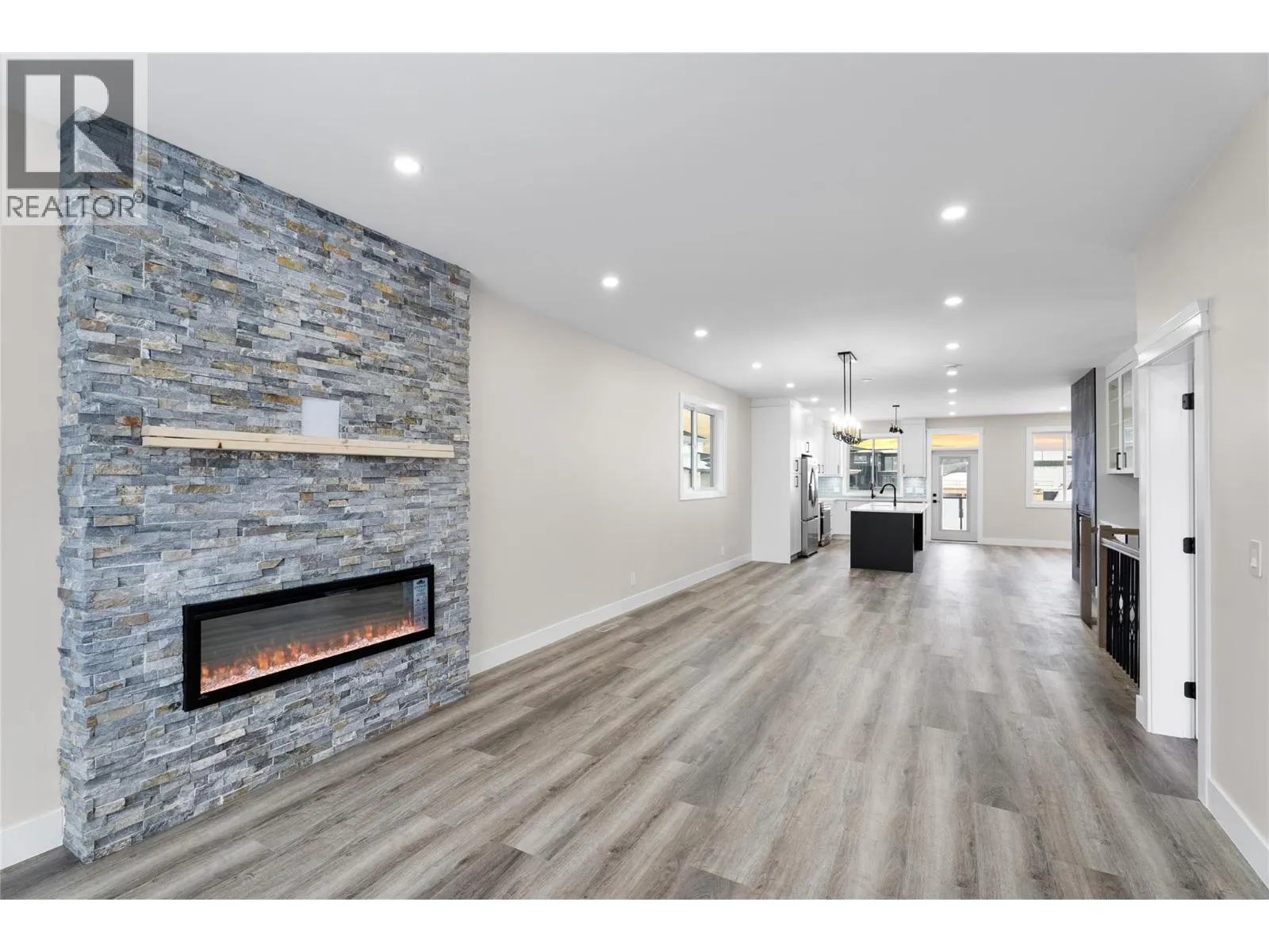2077 Linfield Drive