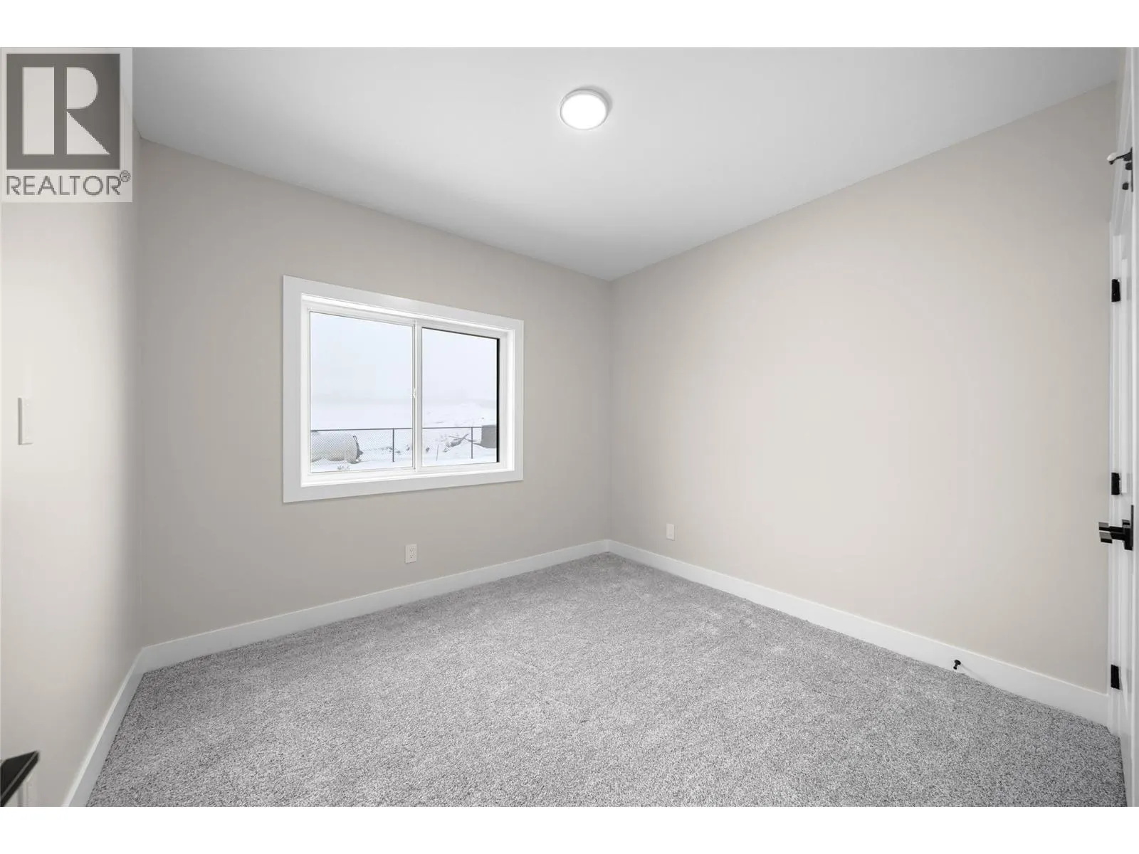 2077 Linfield Drive