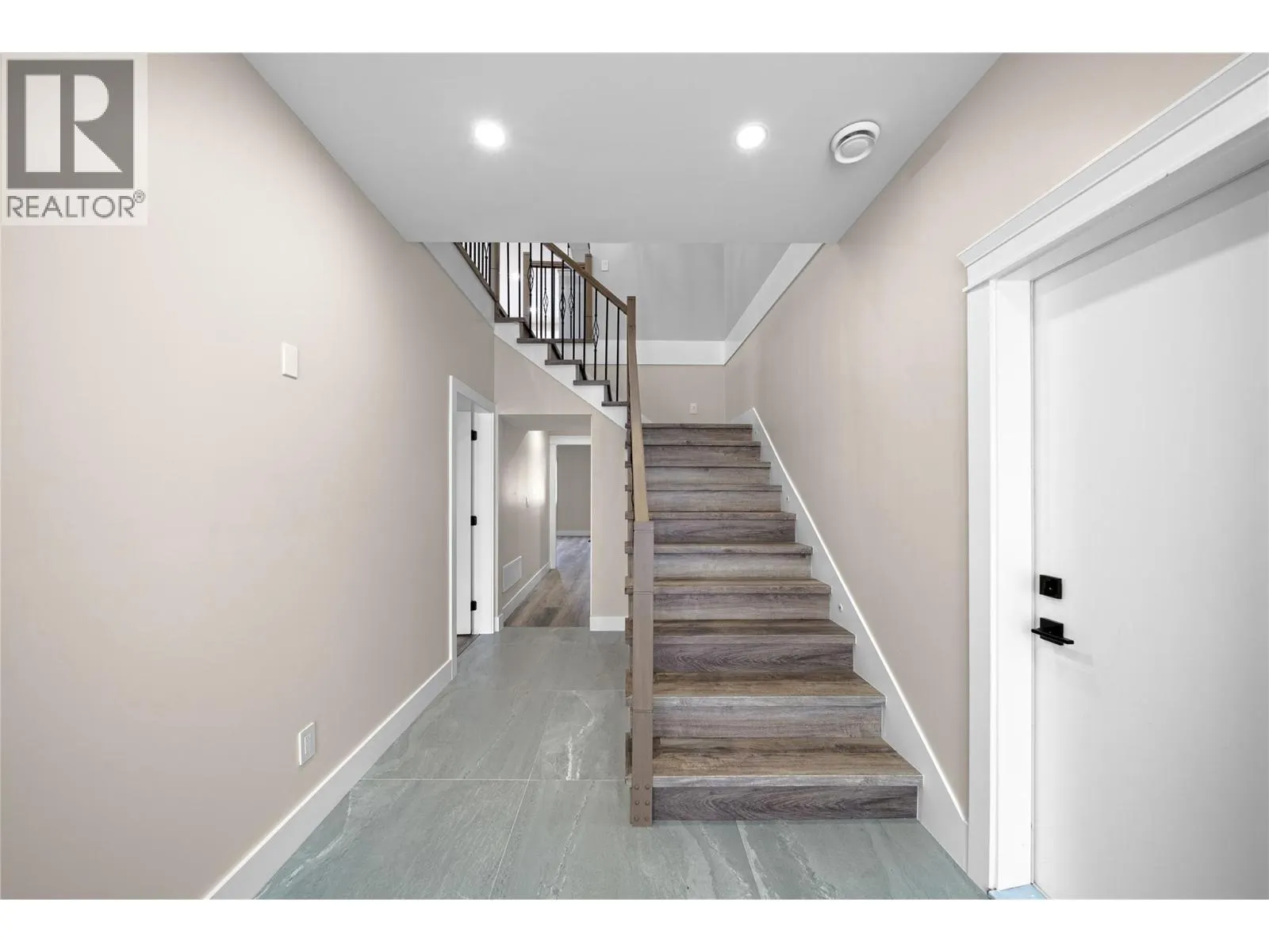 2077 Linfield Drive