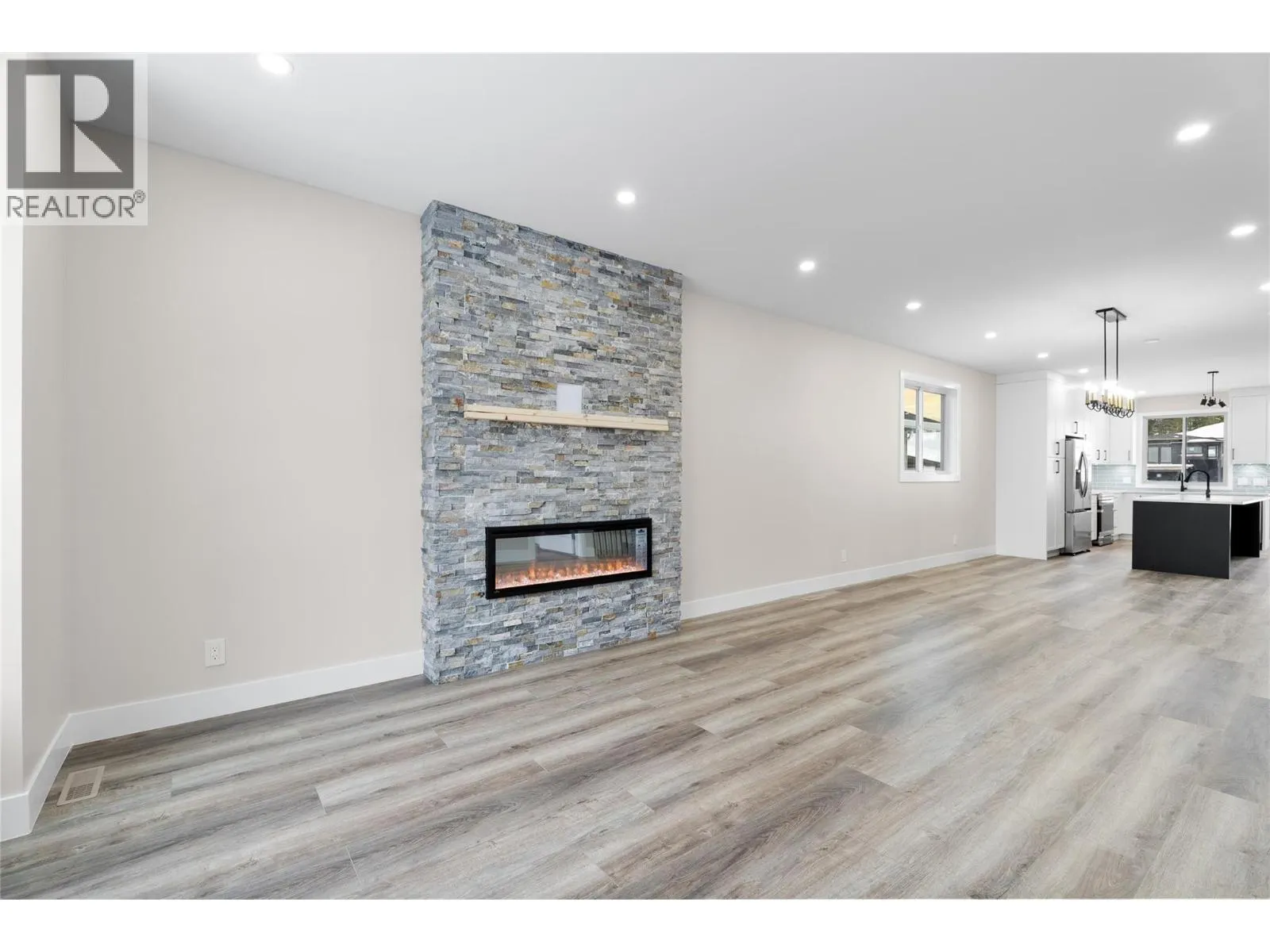 2077 Linfield Drive