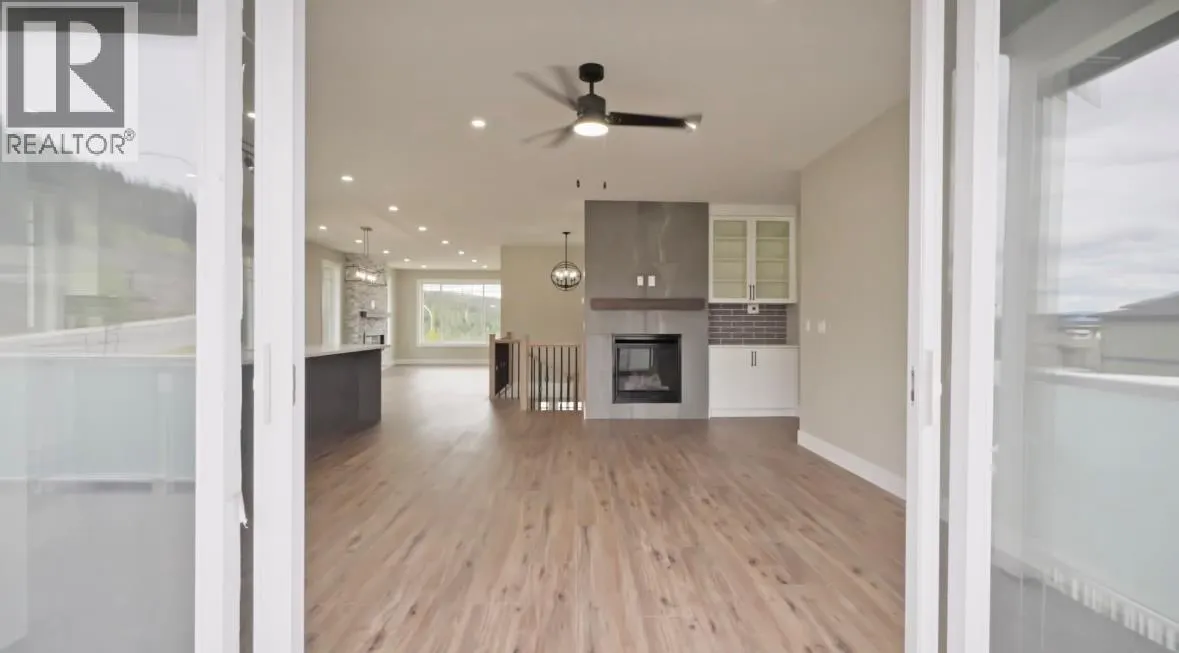 2073 Linfield Drive