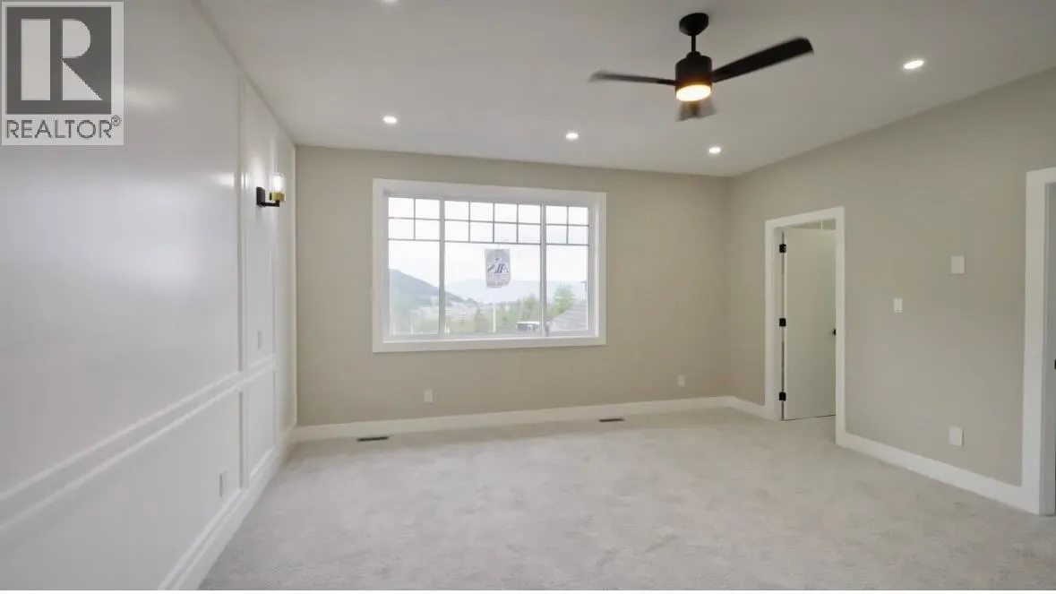 2073 Linfield Drive