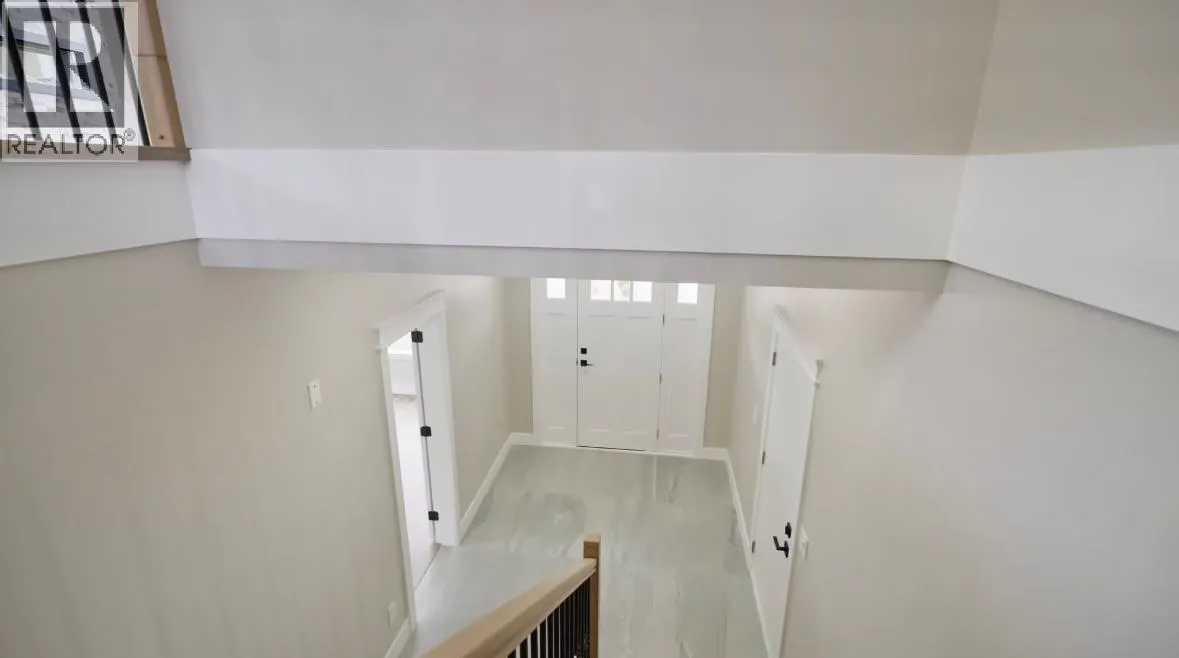 2073 Linfield Drive