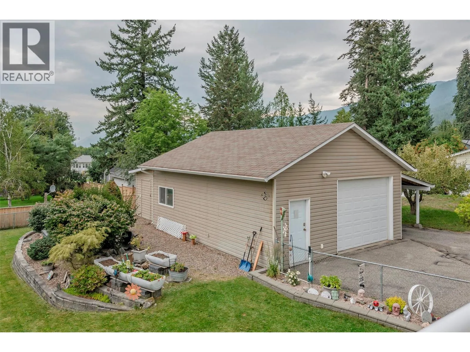 3396 Lockhart Drive