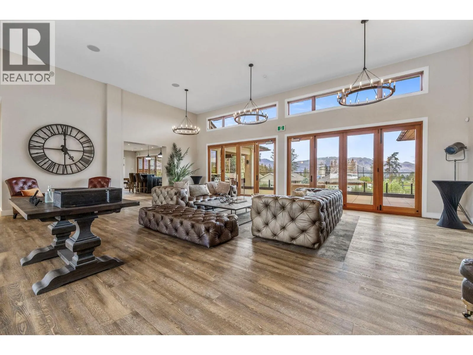 2173 Mimosa Drive