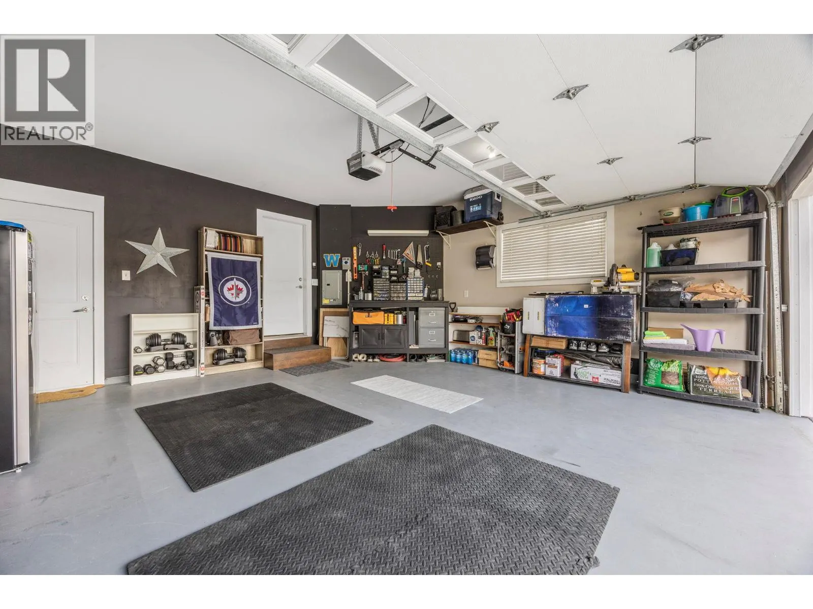 2173 Mimosa Drive