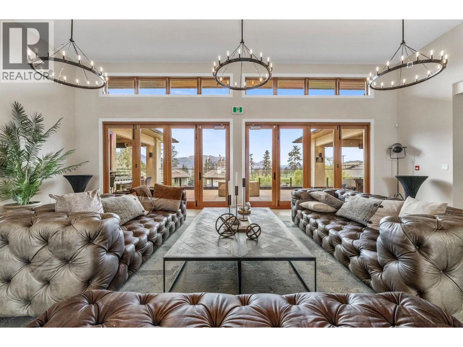 2173 Mimosa Drive