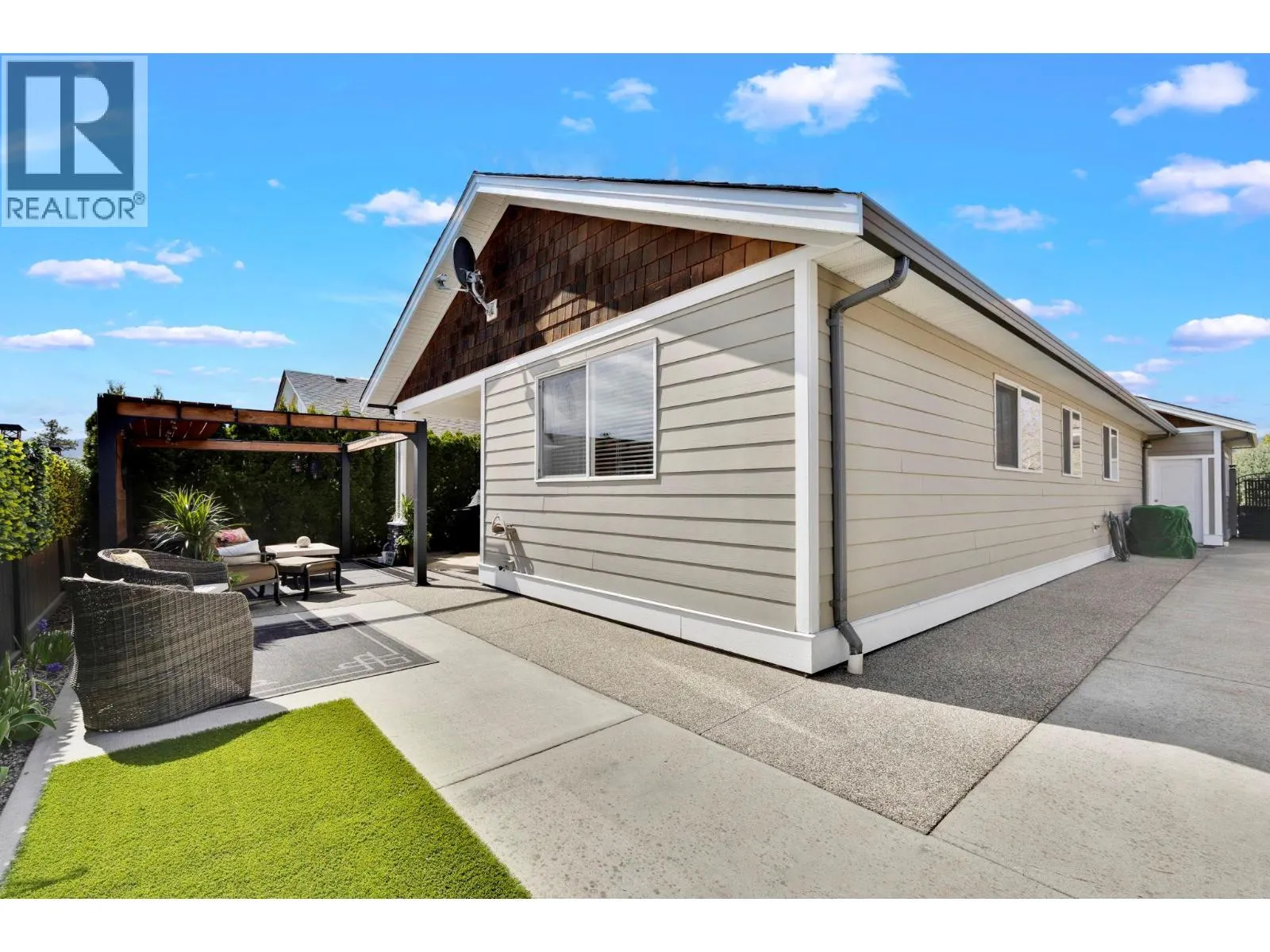 2173 Mimosa Drive