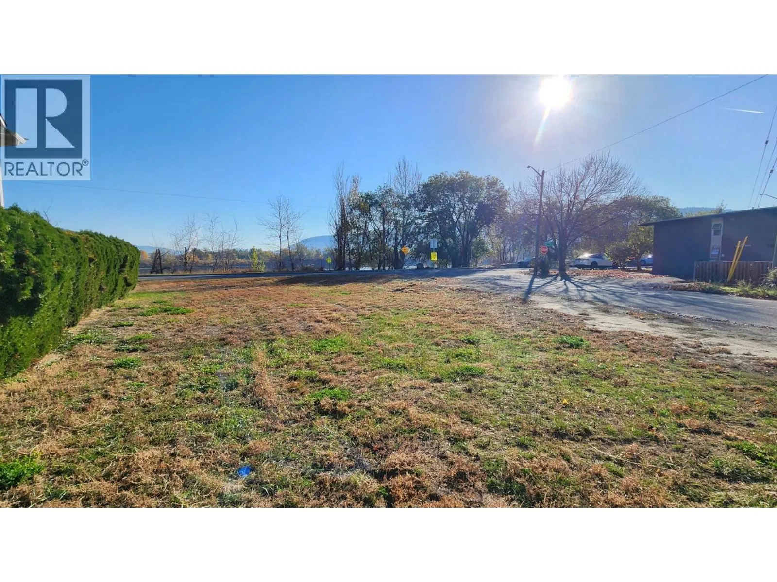 255 SCHUBERT Drive
