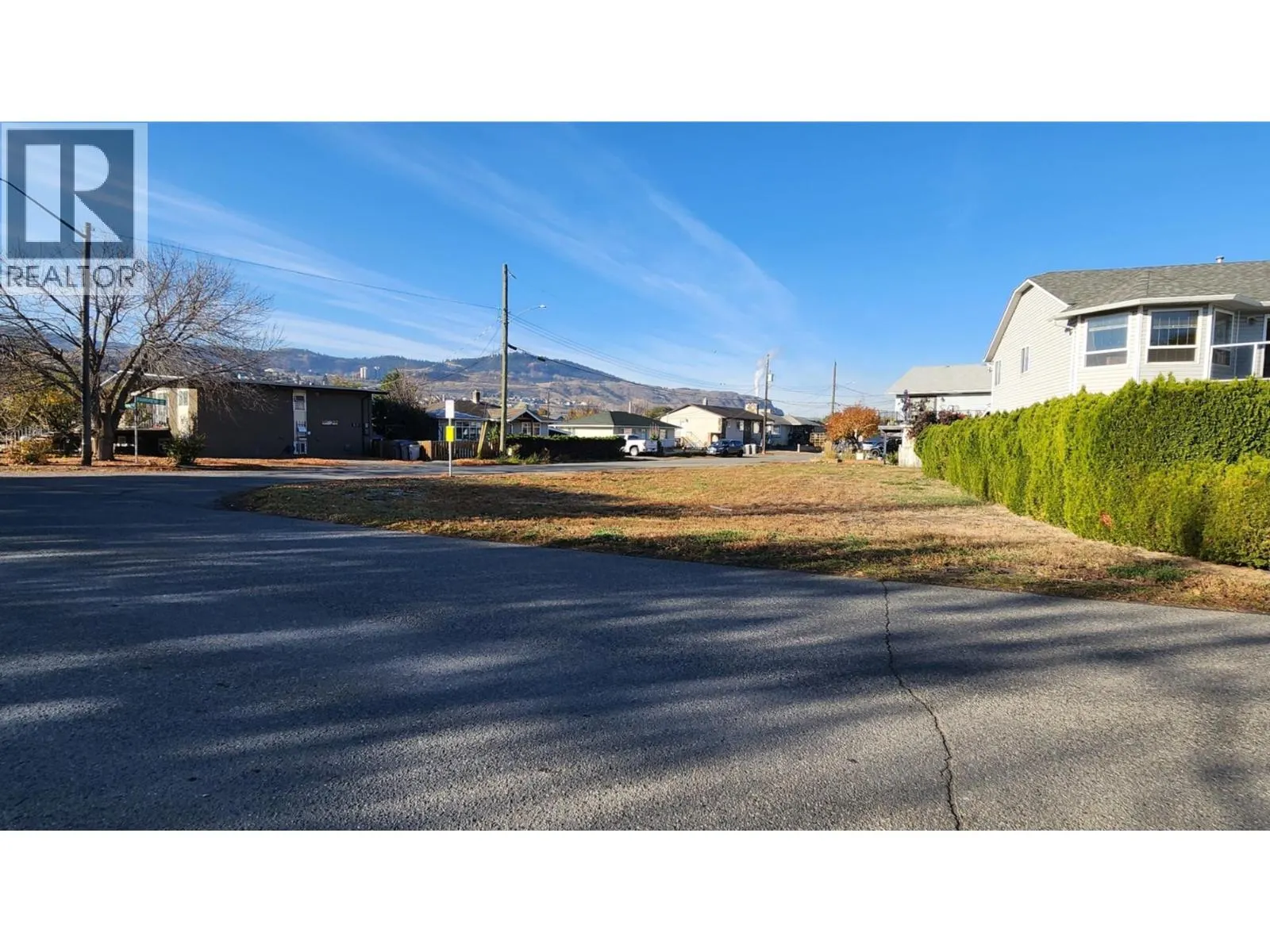 255 SCHUBERT Drive
