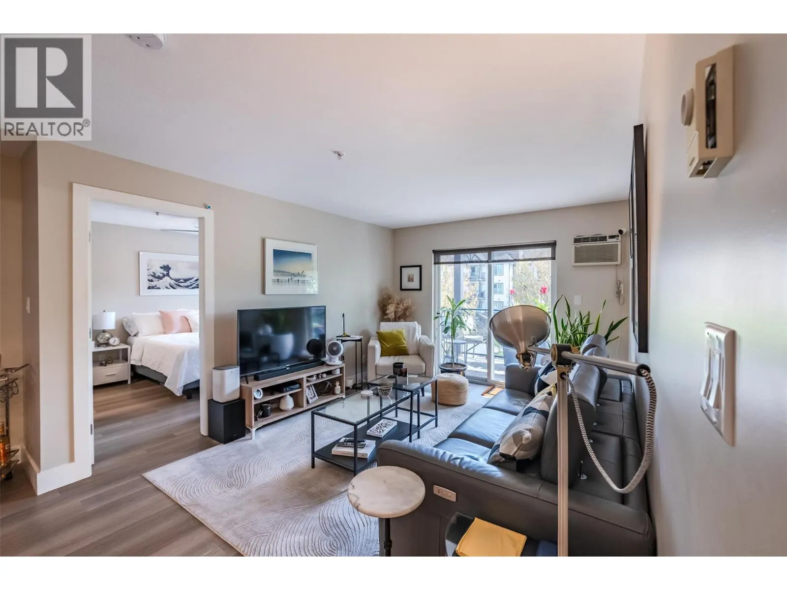 256 Hastings Avenue Unit# 316