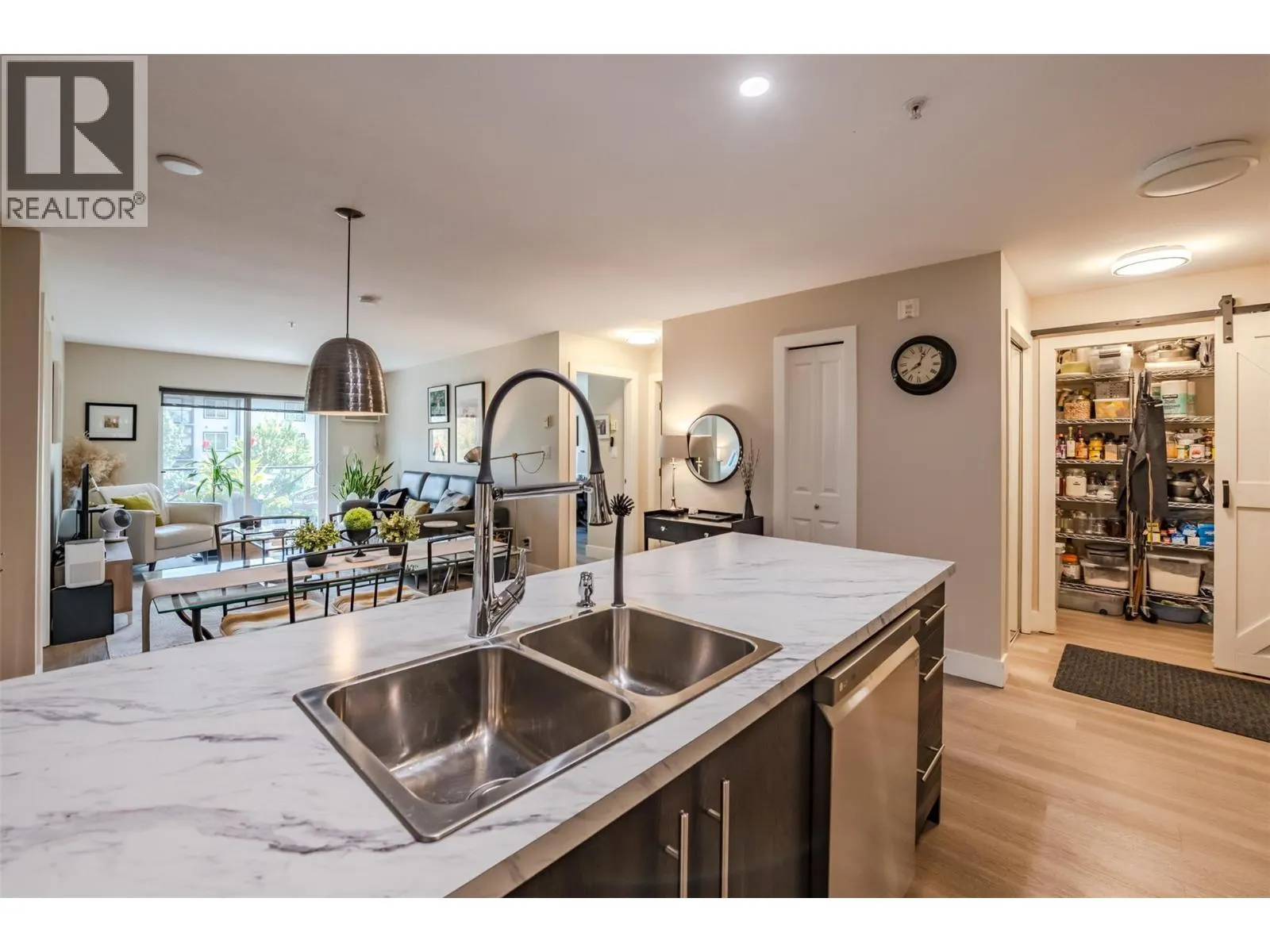 256 Hastings Avenue Unit# 316