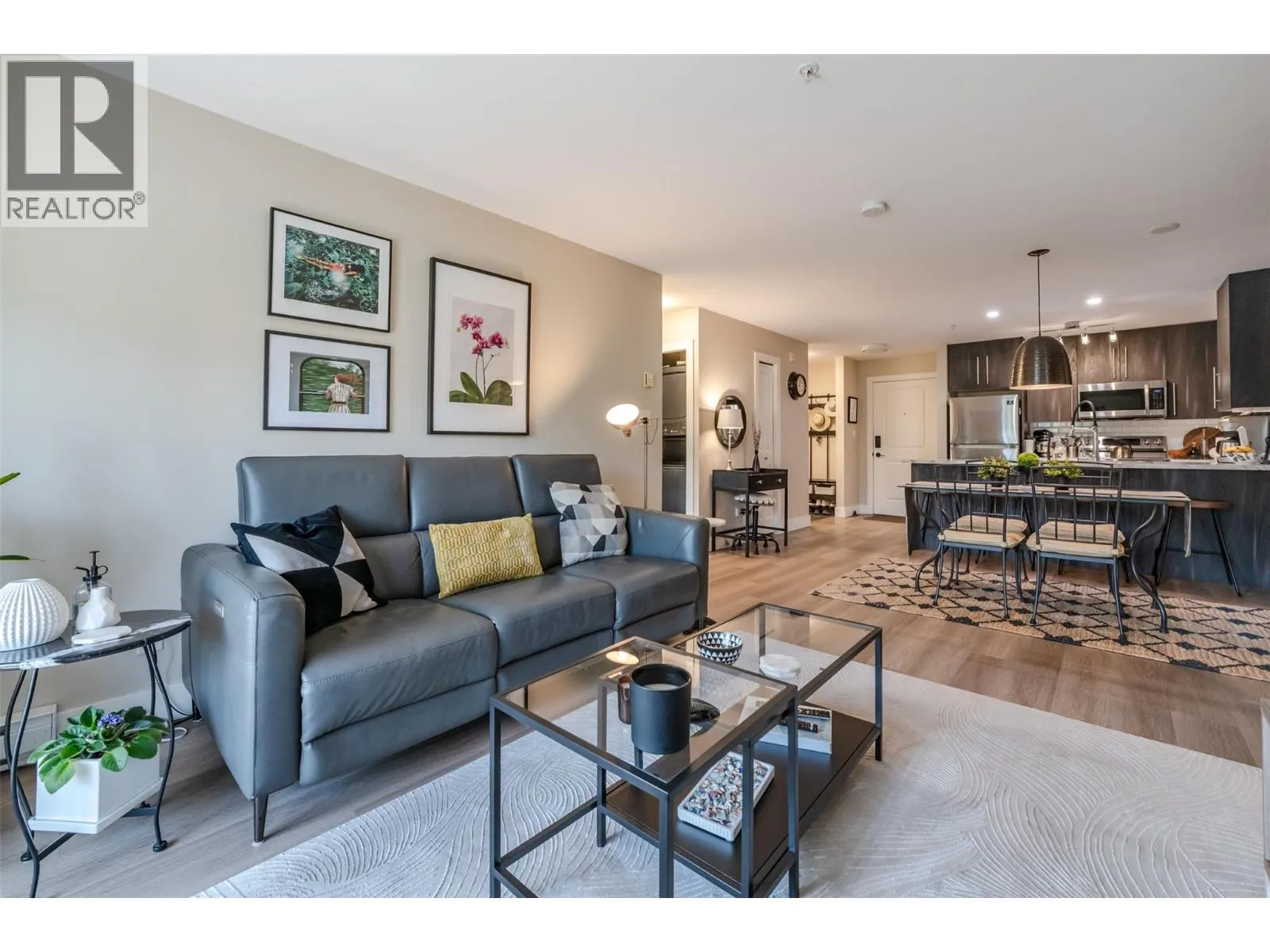 256 Hastings Avenue Unit# 316