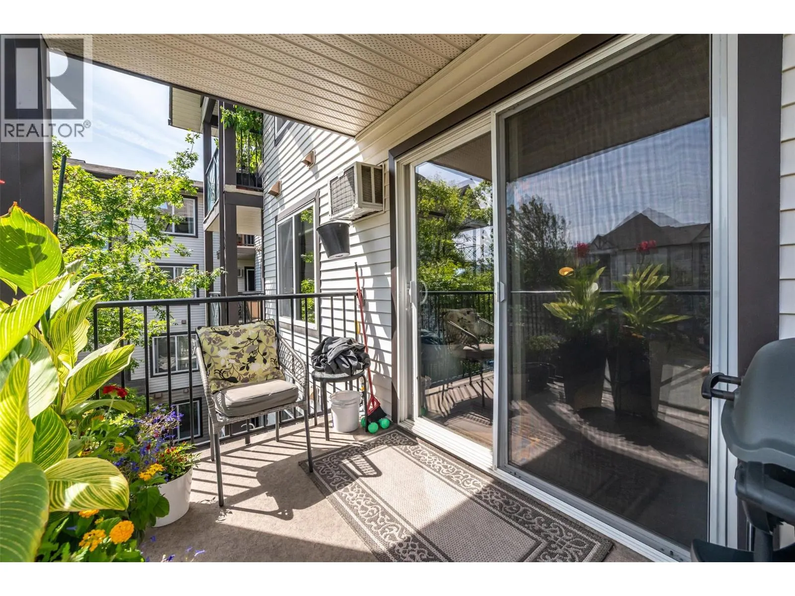 256 Hastings Avenue Unit# 316
