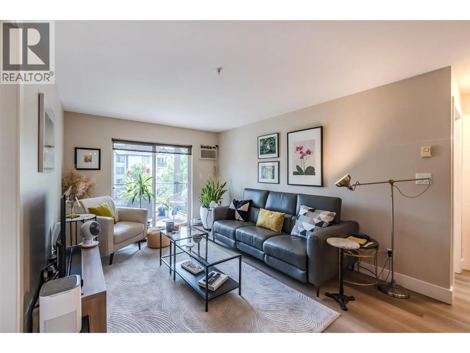 256 Hastings Avenue Unit# 316
