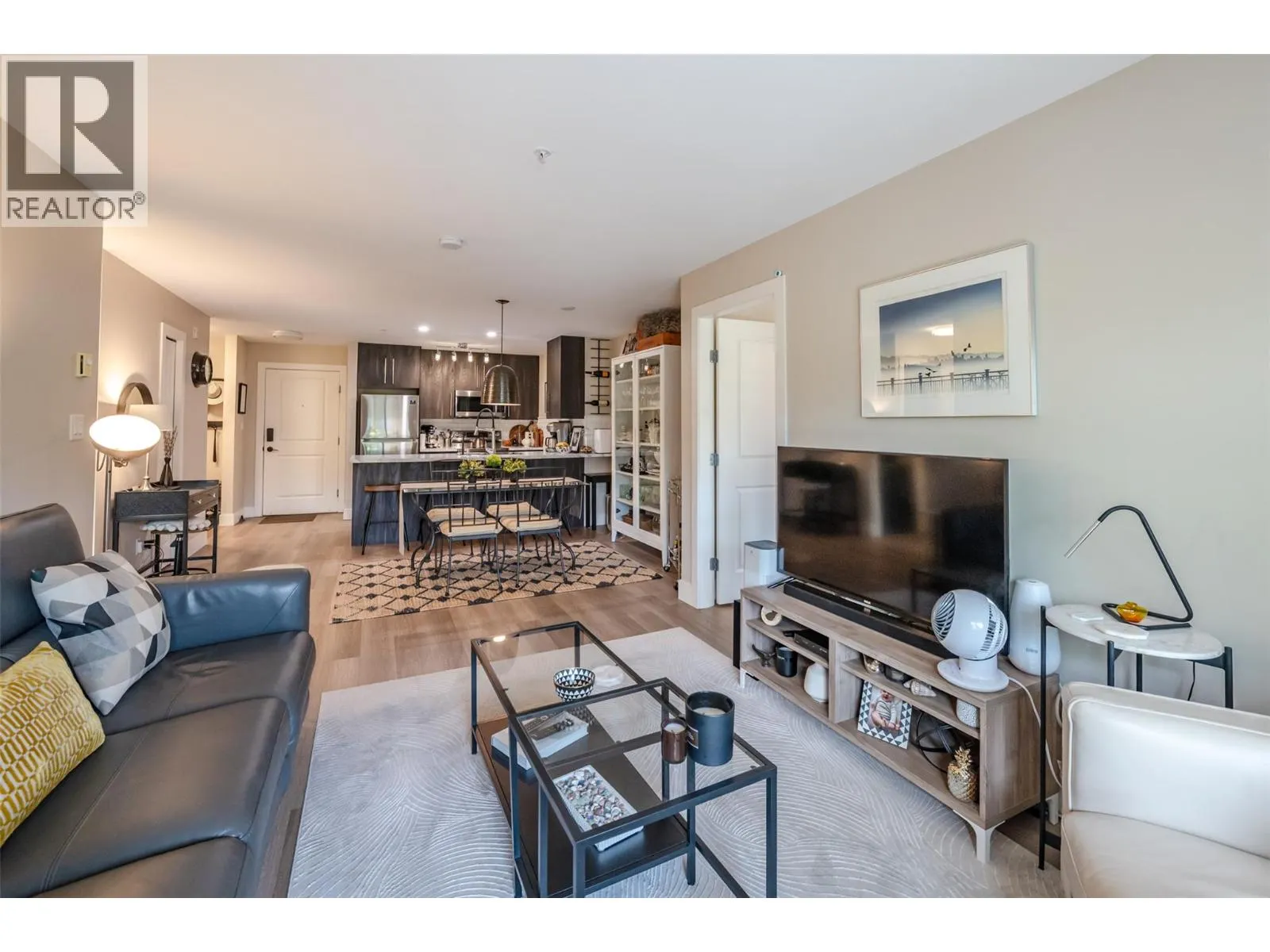 256 Hastings Avenue Unit# 316