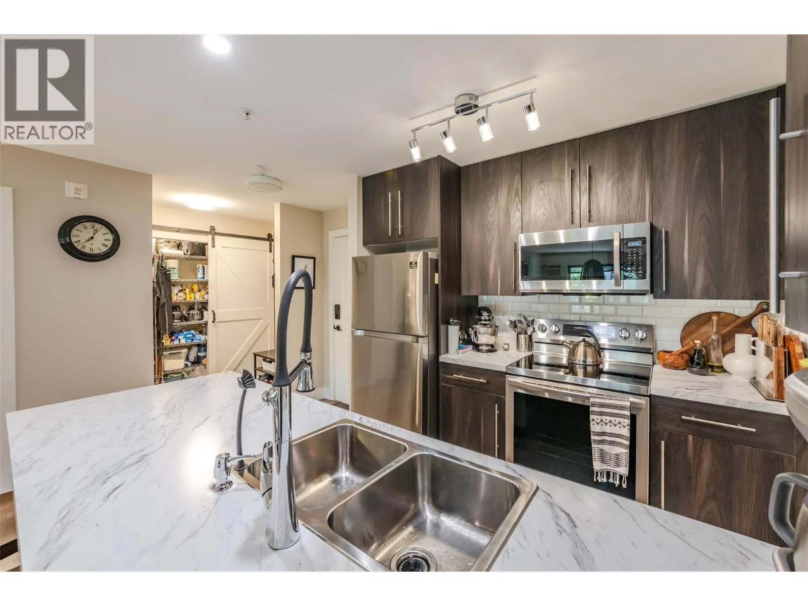 256 Hastings Avenue Unit# 316