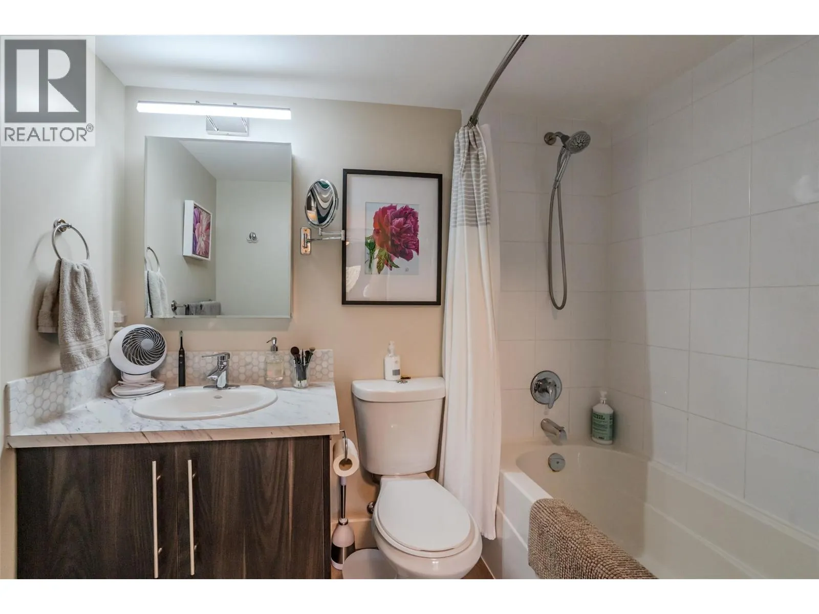 256 Hastings Avenue Unit# 316