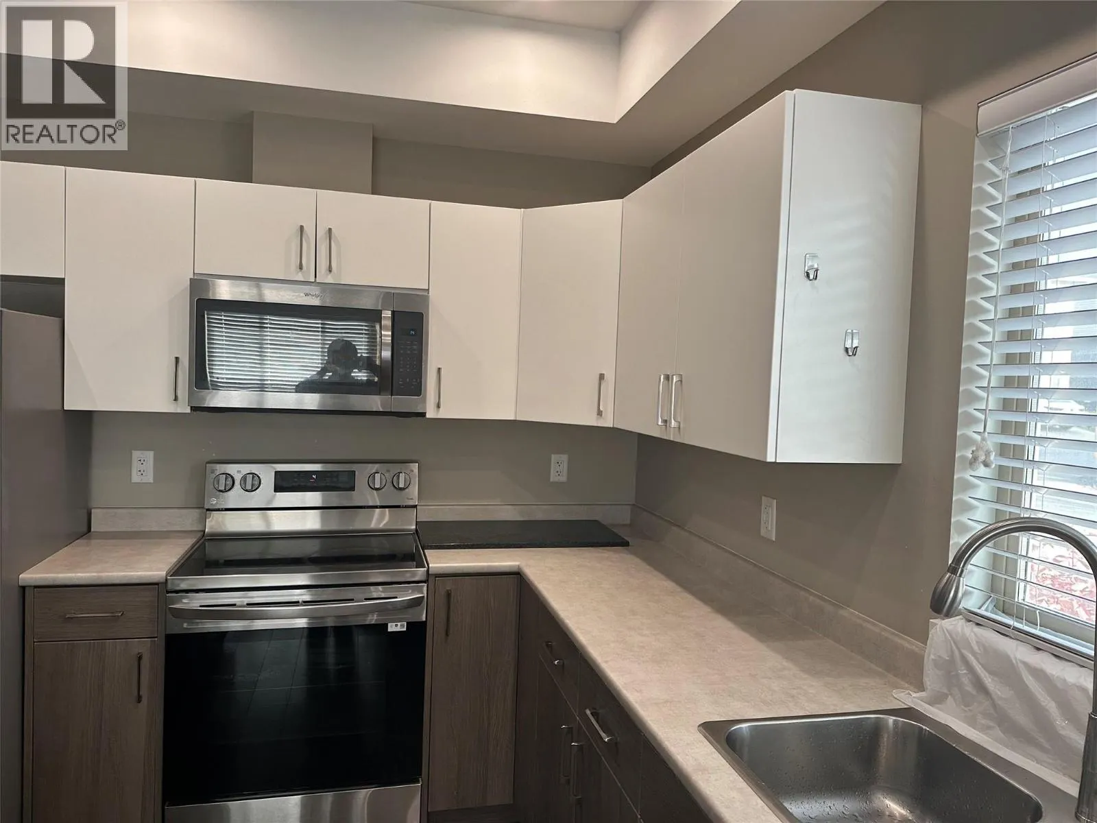 1850 HUGH ALLAN Drive Unit# 147
