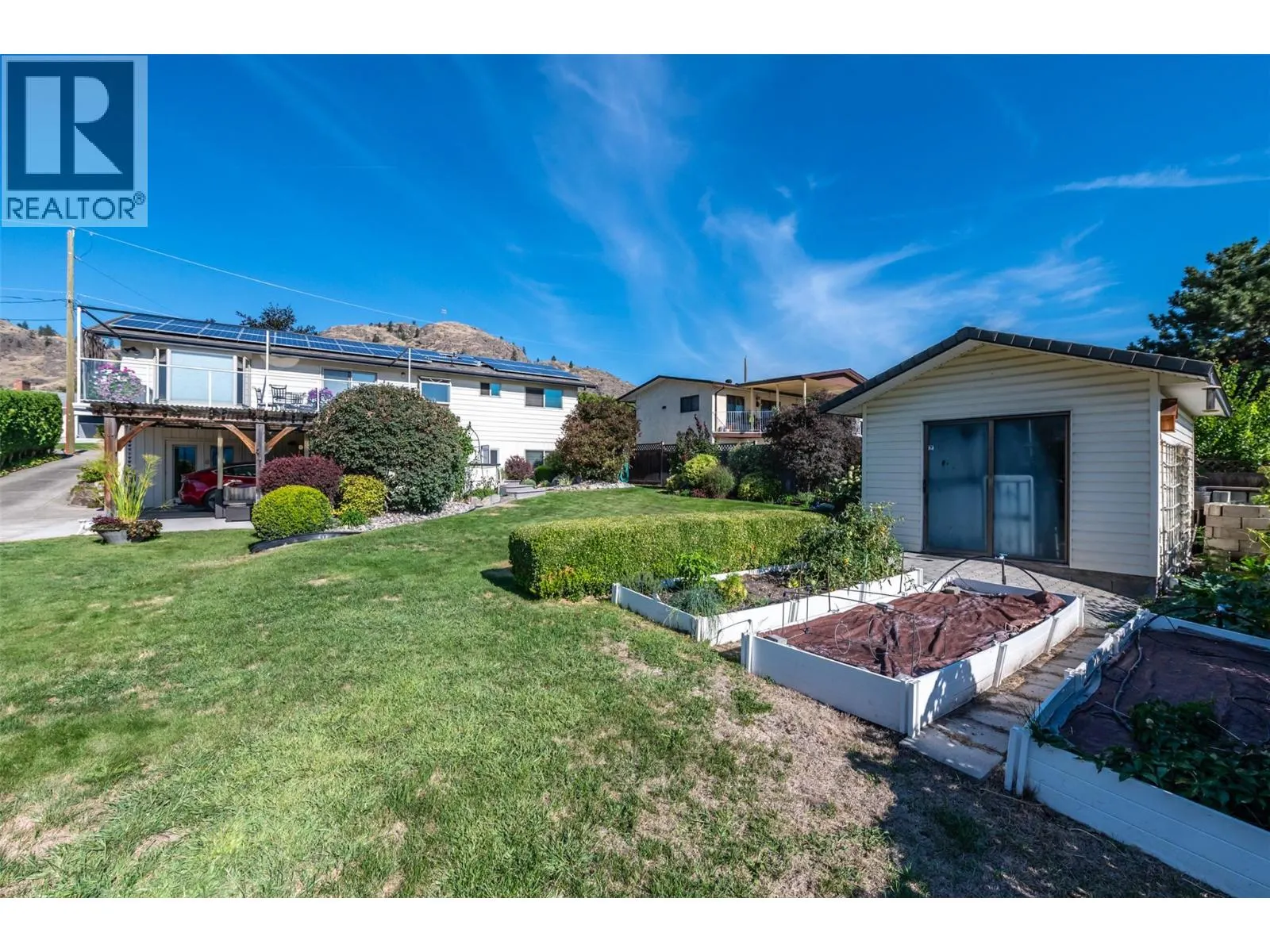 949 Panorama Crescent