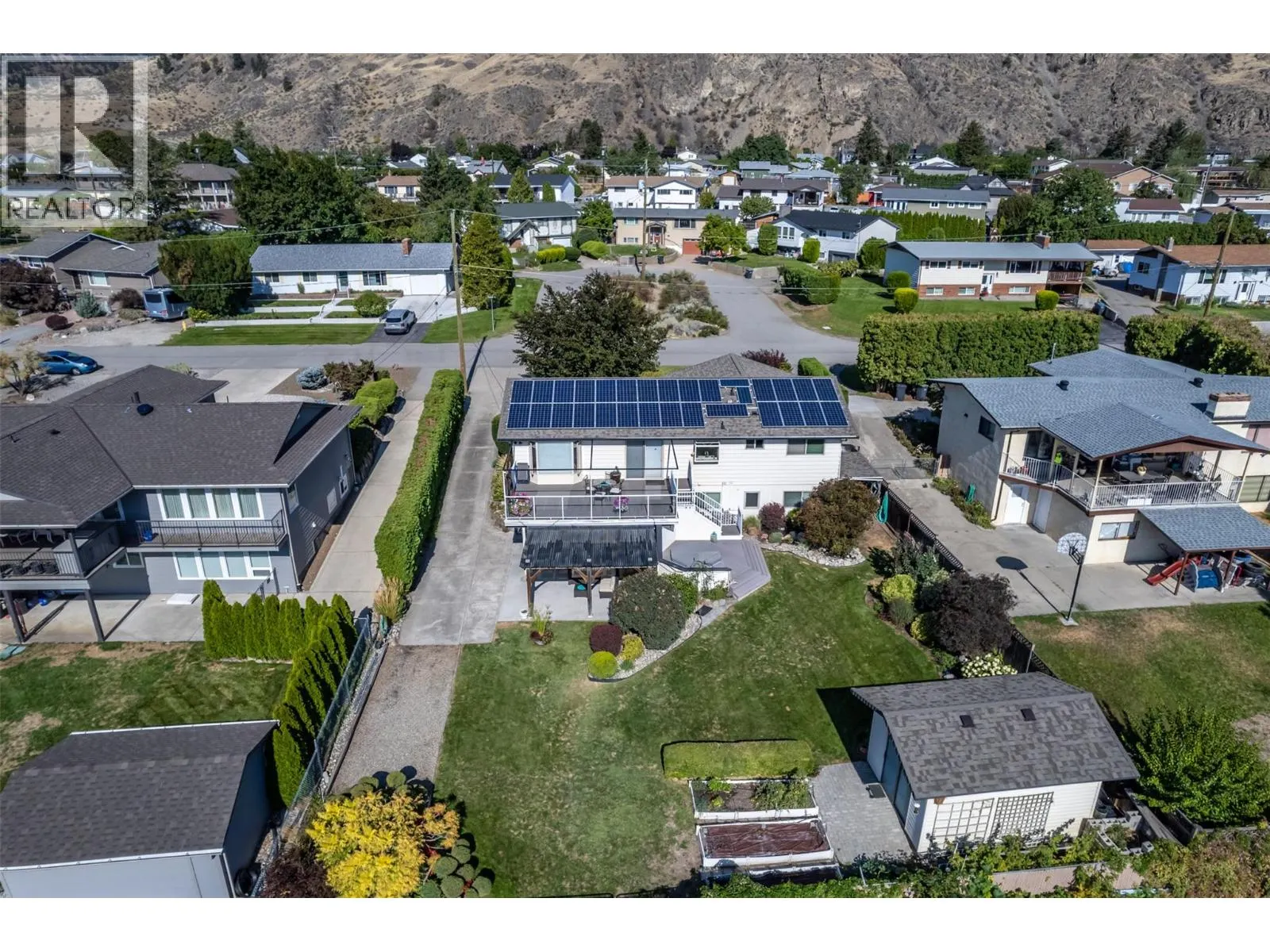949 Panorama Crescent