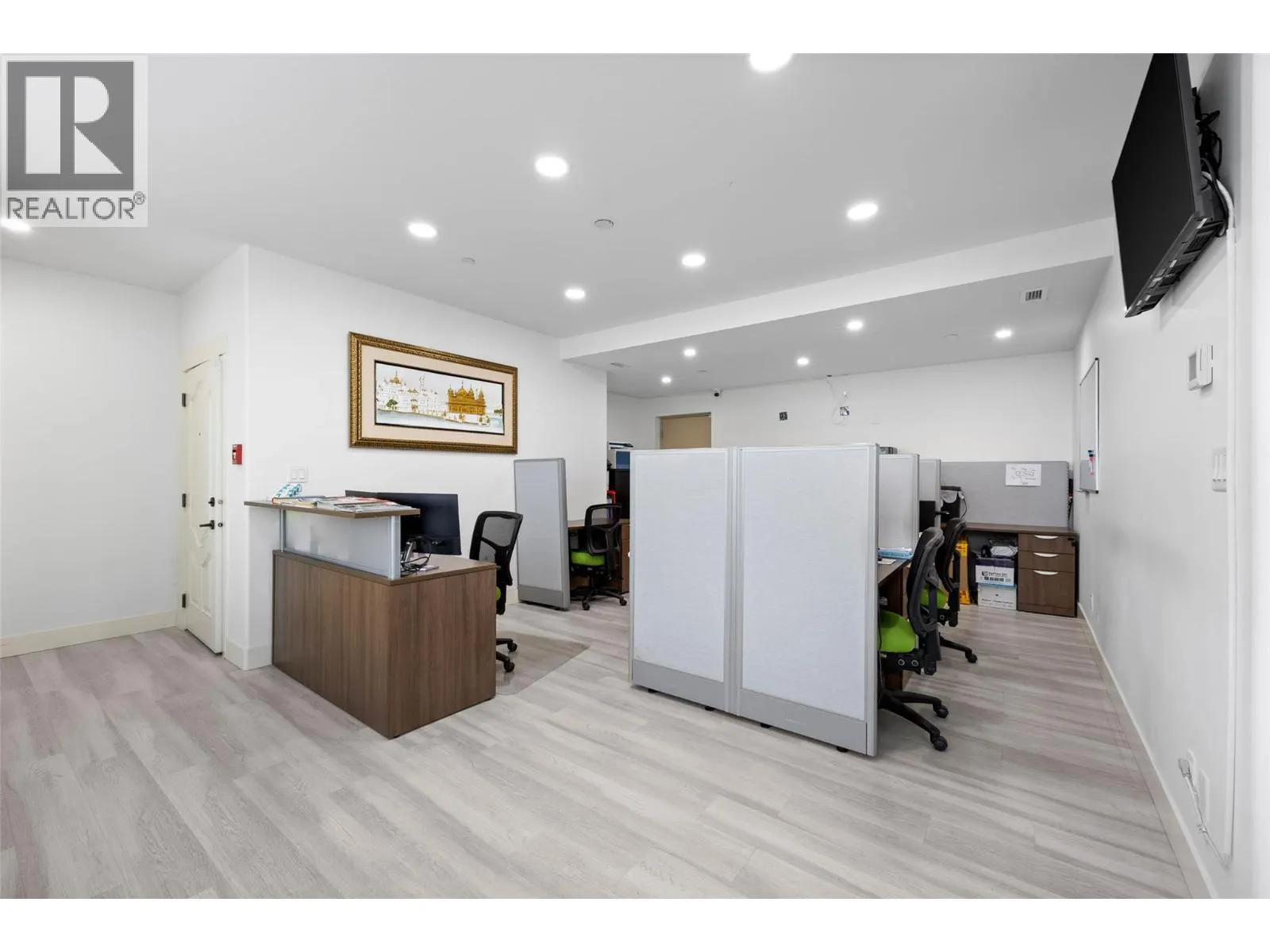 765 McGill Road Unit# 102
