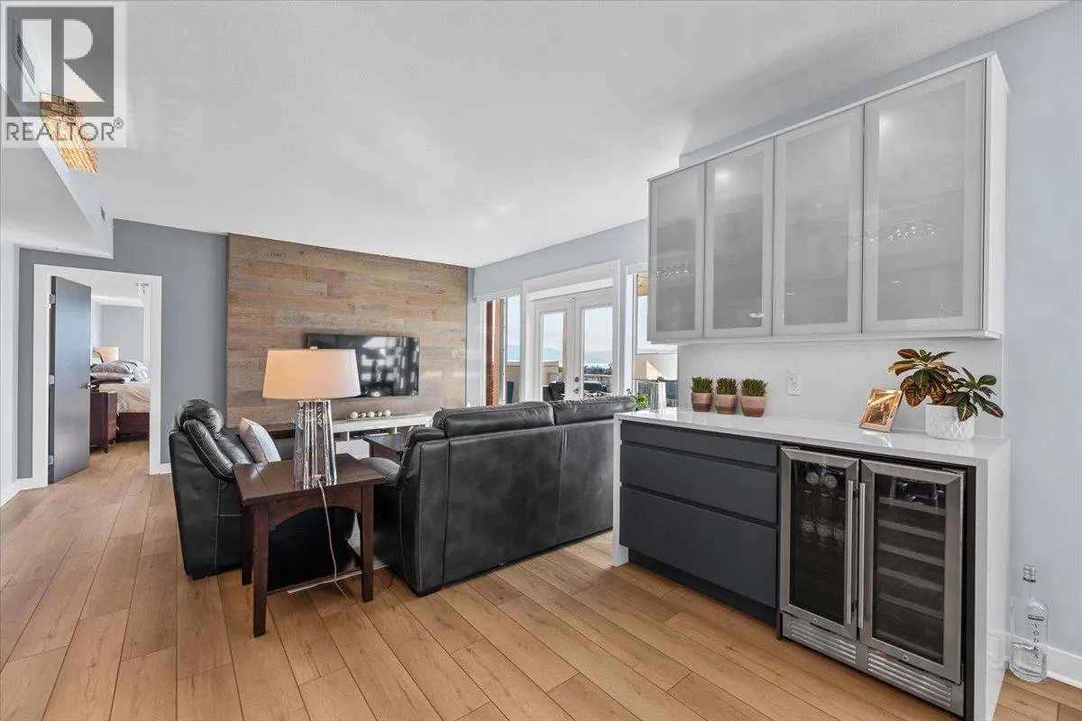 1160 Bernard Avenue Unit# 1209