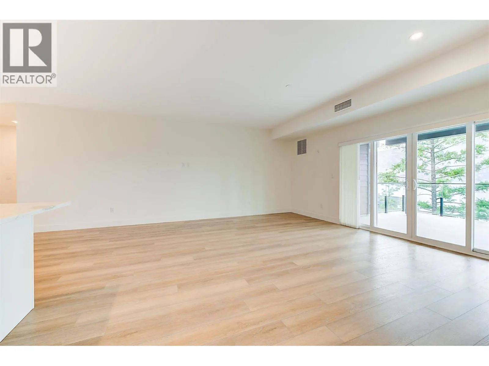 3434 Mckinley Beach Drive Unit# 309