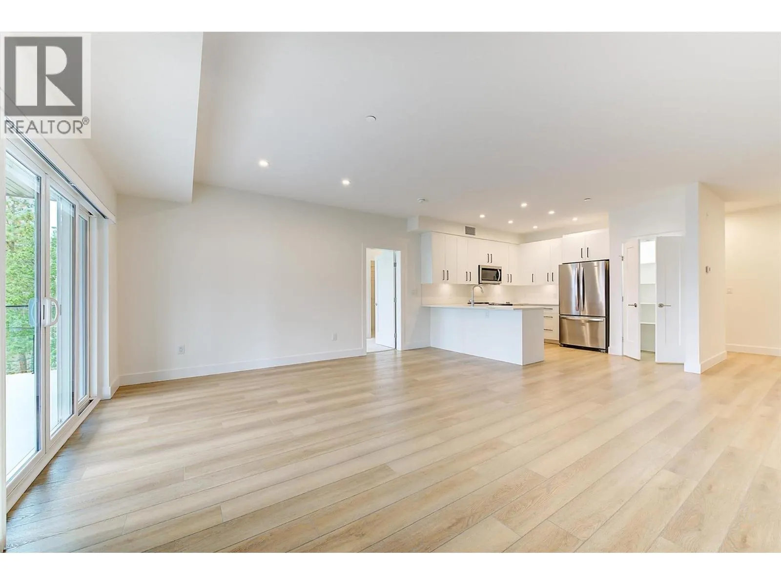 3434 Mckinley Beach Drive Unit# 309