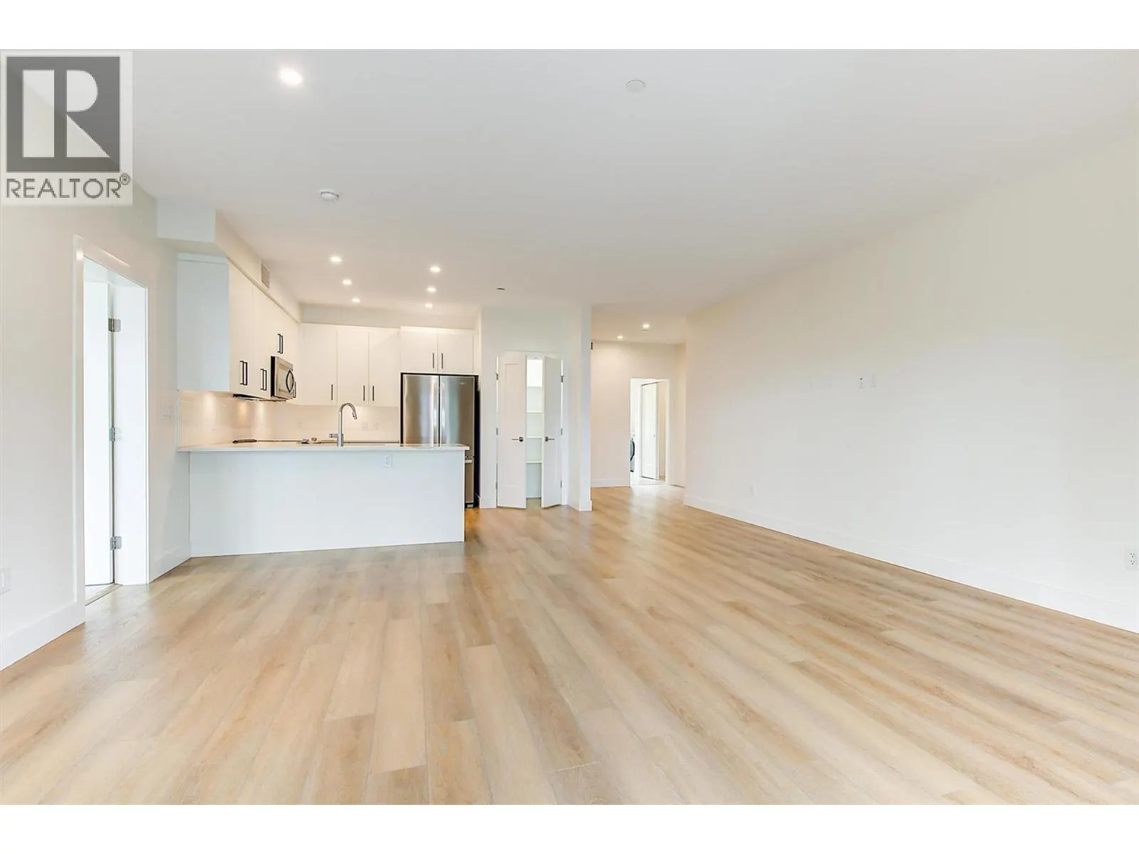 3434 Mckinley Beach Drive Unit# 309