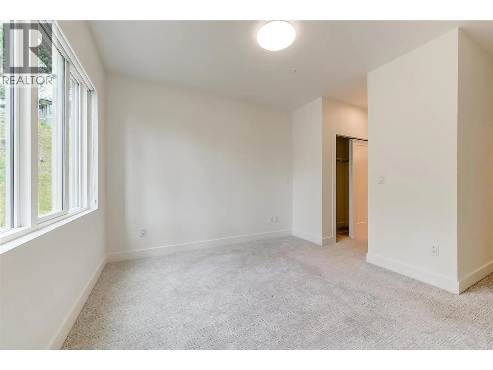 3434 Mckinley Beach Drive Unit# 309