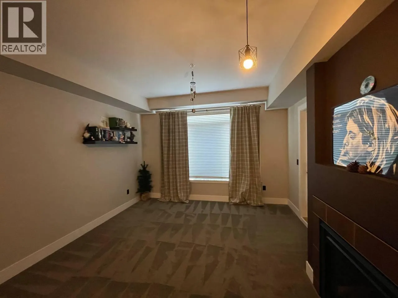 2532 Shoreline Drive Unit# 301